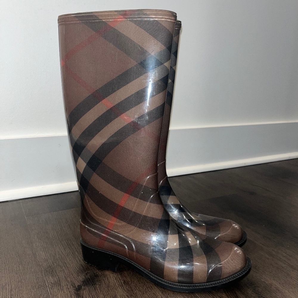 Burberry Women's Mid Calf Rain Boots Size: EU 38
